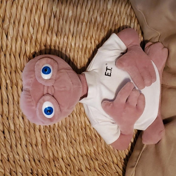 Toys Vintage Et Stuffed Toy Universal Studios 199 Poshmark